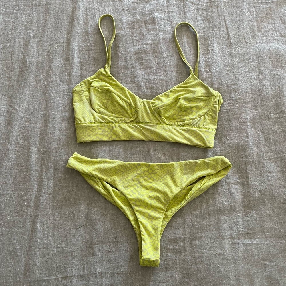 Acacia Pistachio Snake Lining Set: Paisley Top & Ho’okipa Bottom XS / Petite